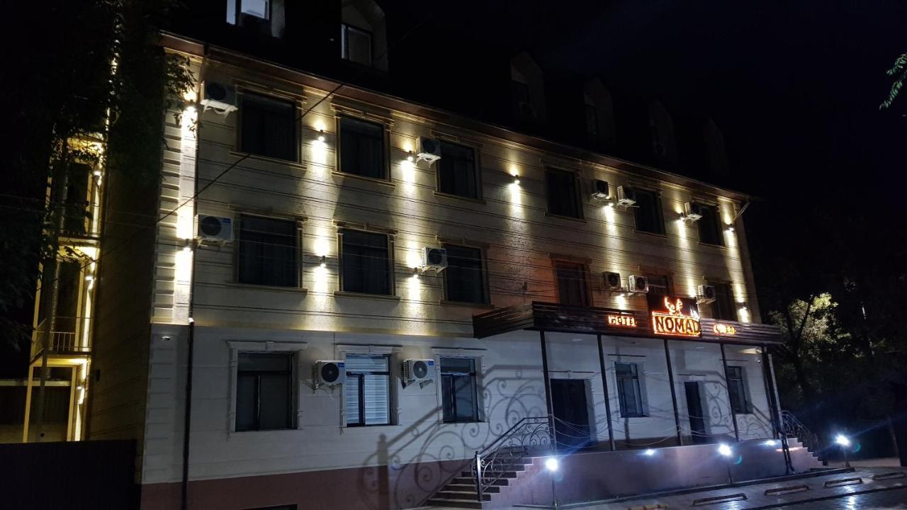 Nomad Hotel Bishkek Halal 외부 사진