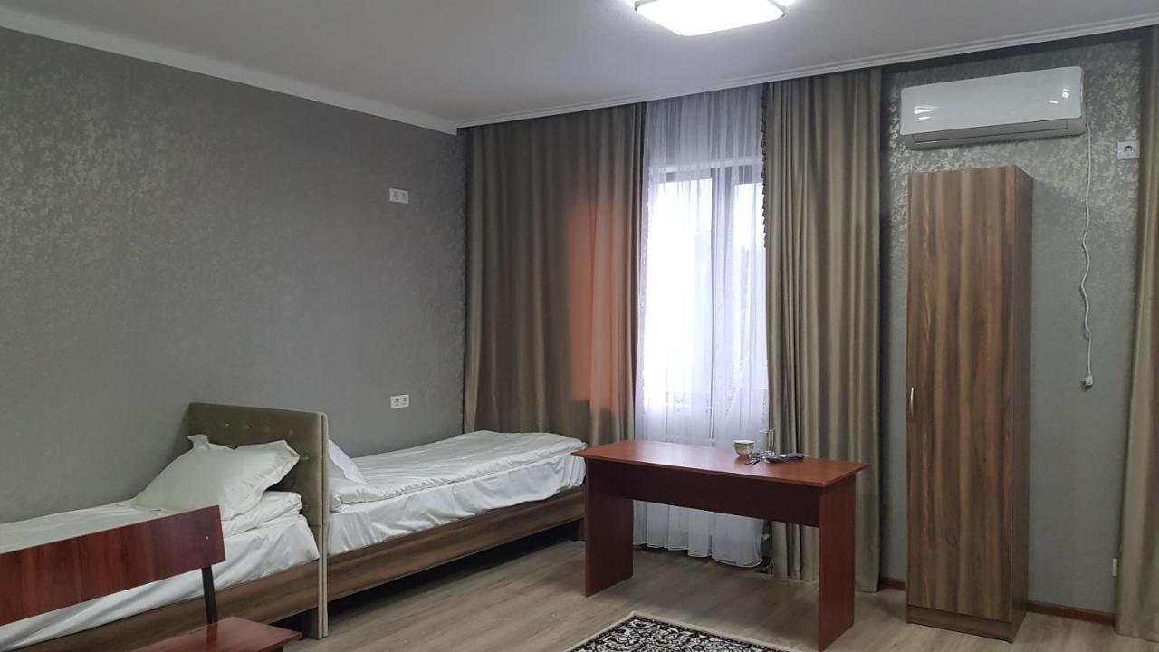 Nomad Hotel Bishkek Halal 외부 사진